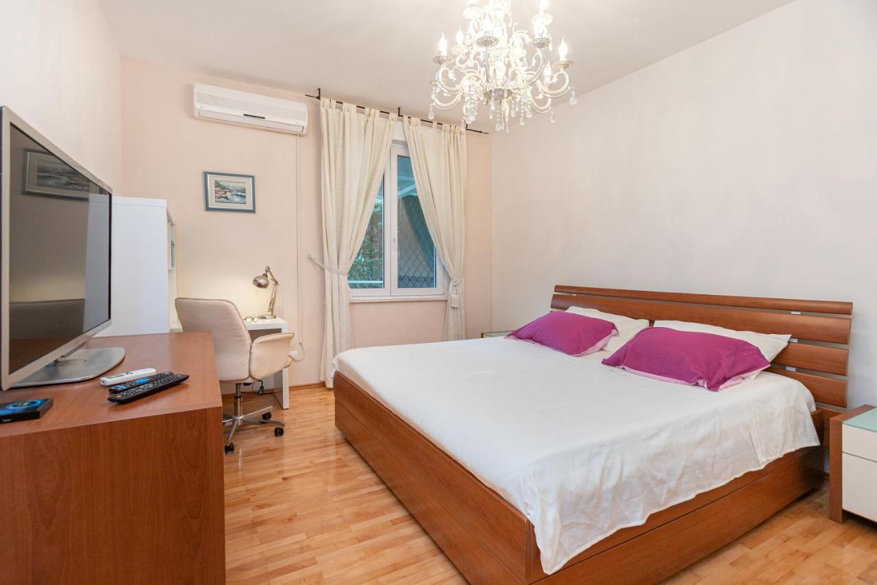 Apartment Relax Whit Big Terrace 170M2 Near The Beach Split Dış mekan fotoğraf
